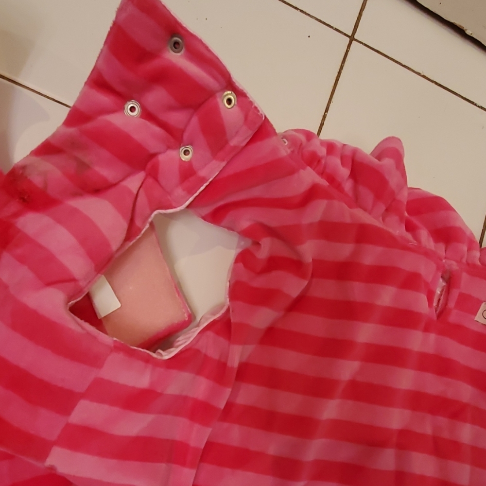●SOLD● Frou-Frou 💝 Valentine Heart Pink dog coat - Picture 3 of 16